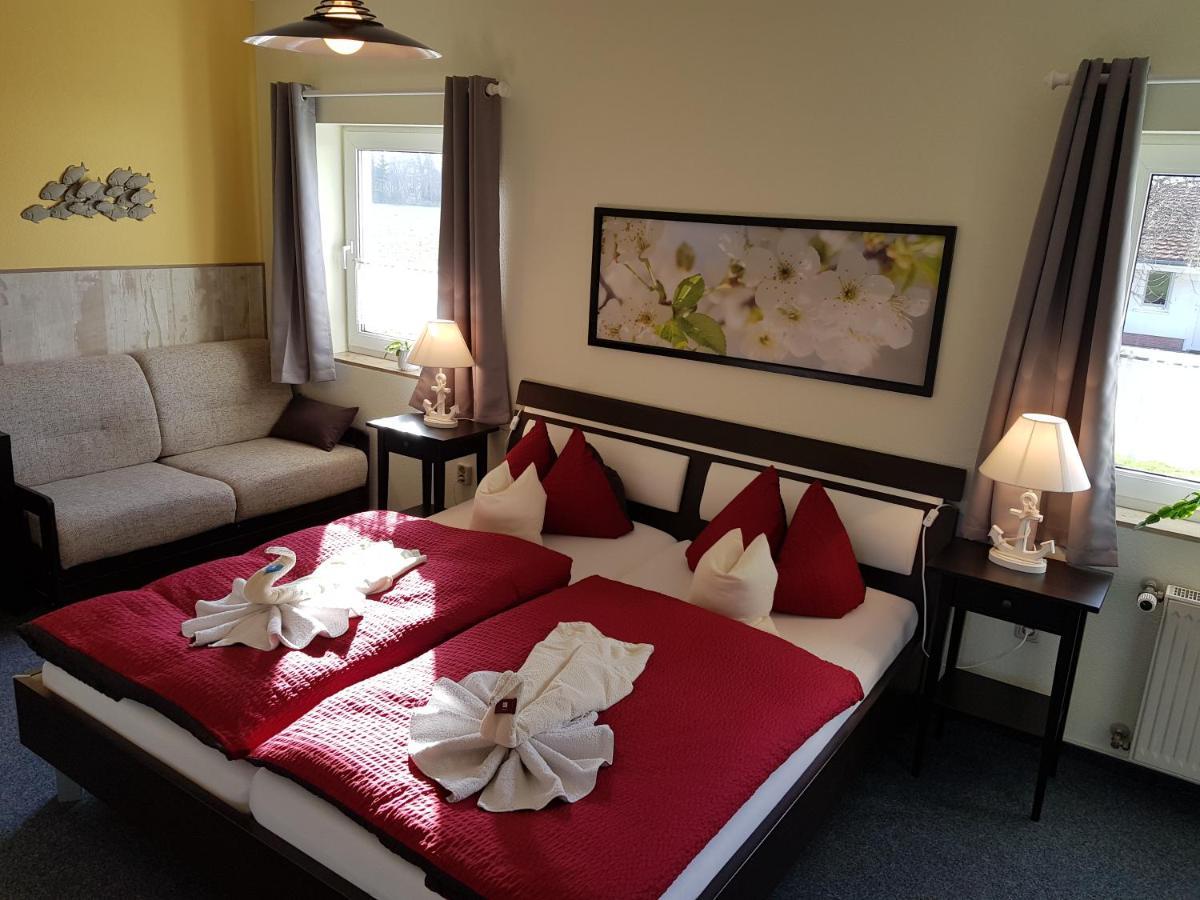 Landhotel Pathes Hof Volkenshagen Ngoại thất bức ảnh
