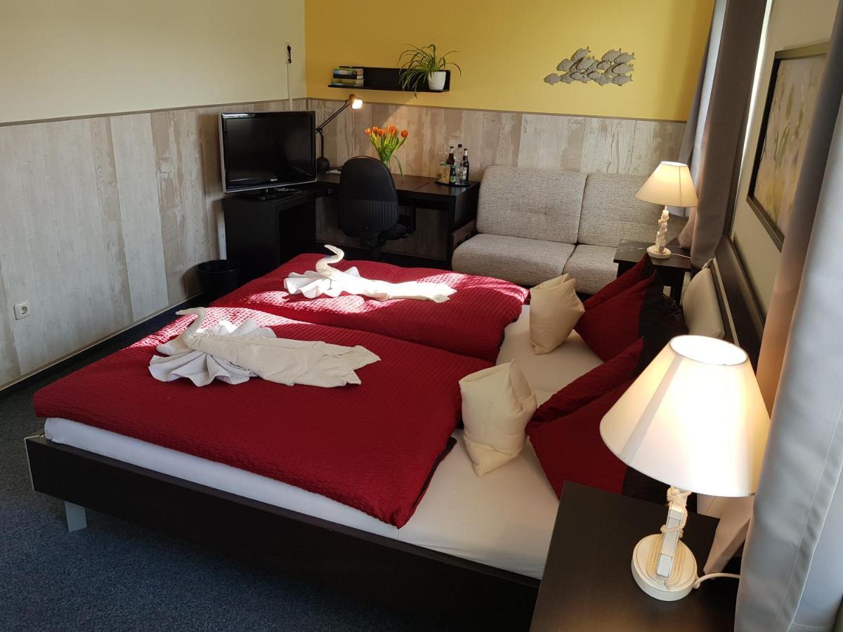 Landhotel Pathes Hof Volkenshagen Ngoại thất bức ảnh