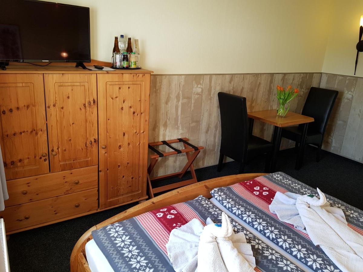 Landhotel Pathes Hof Volkenshagen Ngoại thất bức ảnh